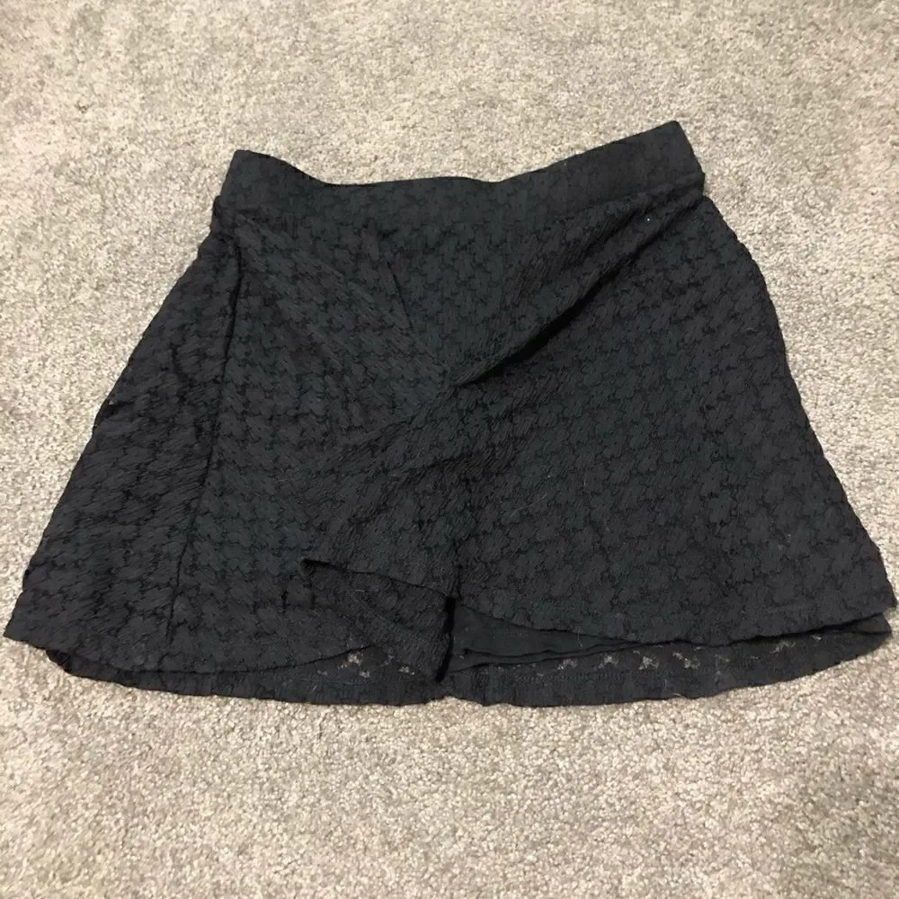 Forever21 black skirt